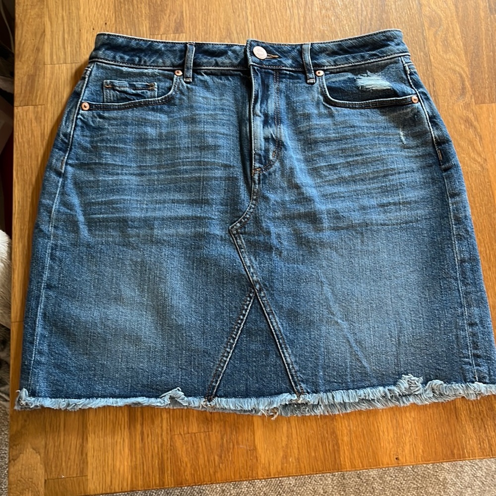 Loft denim skirt size 6